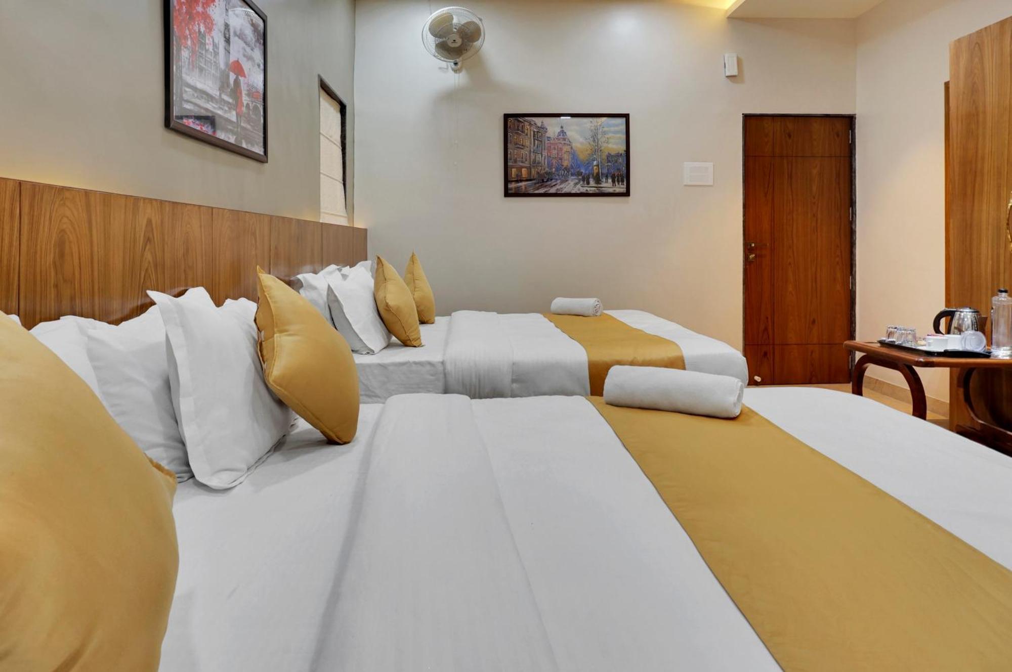 Hotel Sayba Executive プネ エクステリア 写真